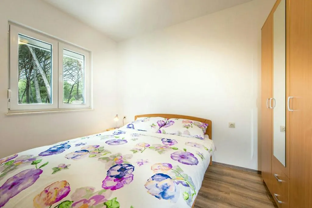 Apartment Lili Biograd Na Moru